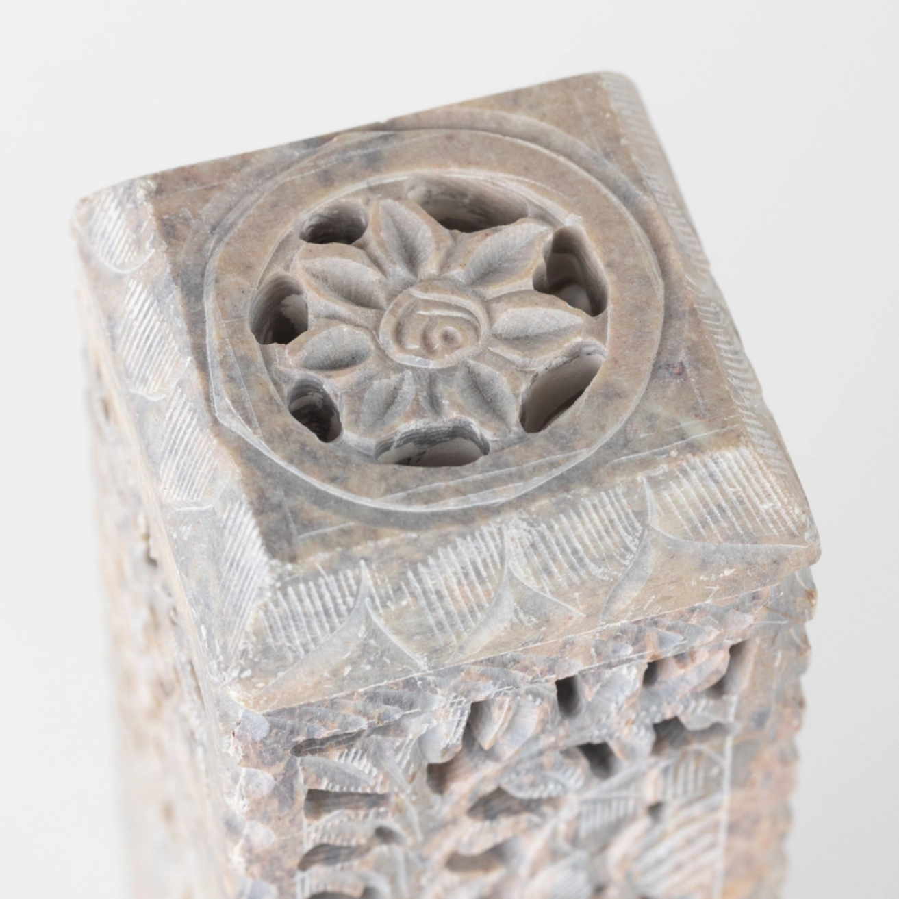 Meenaar Gorara Stone Tower Incense Holder